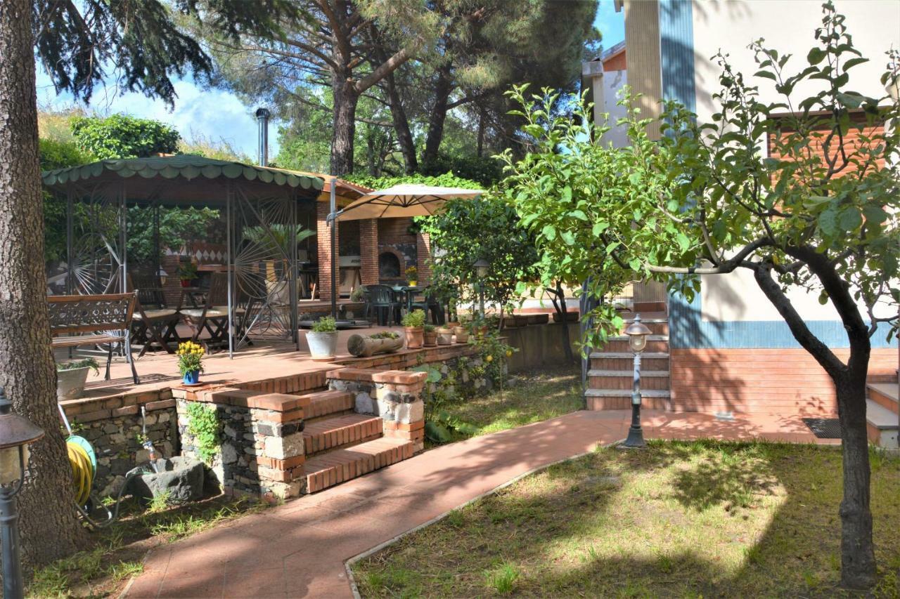 ניקולוסי B&B Betulla Dell'Etna מראה חיצוני תמונה